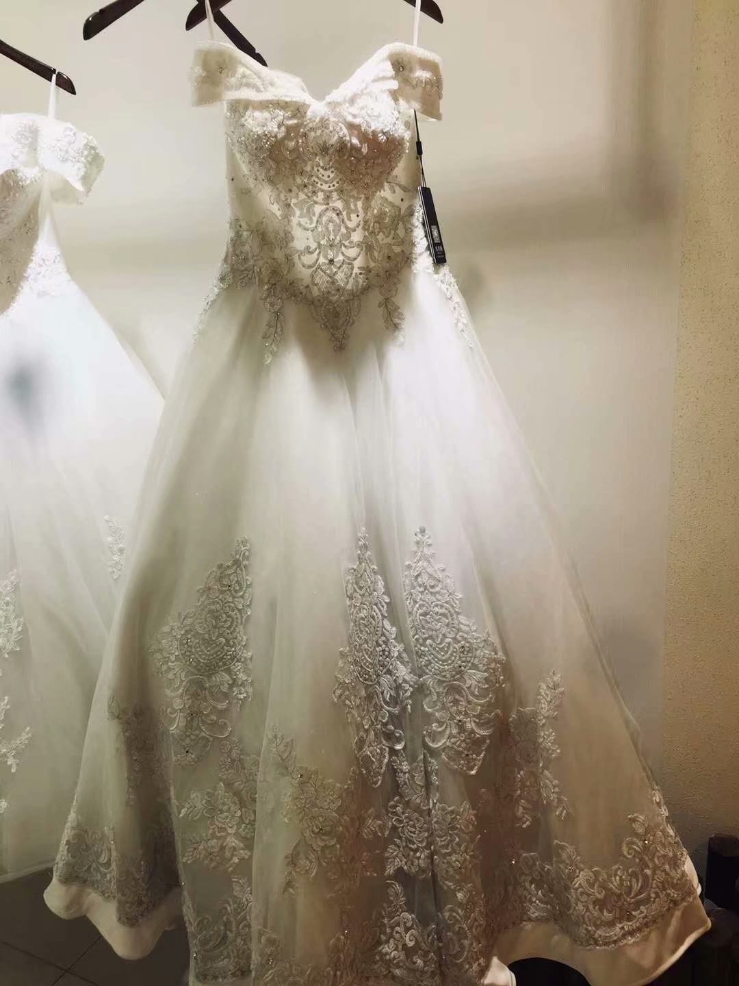 婚紗租售