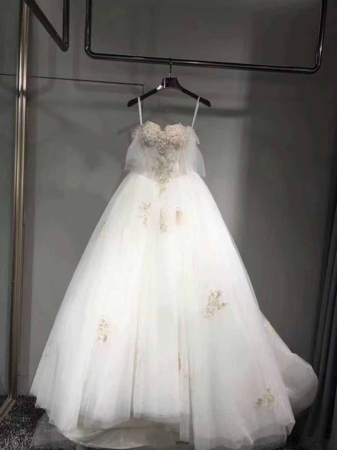婚紗租售