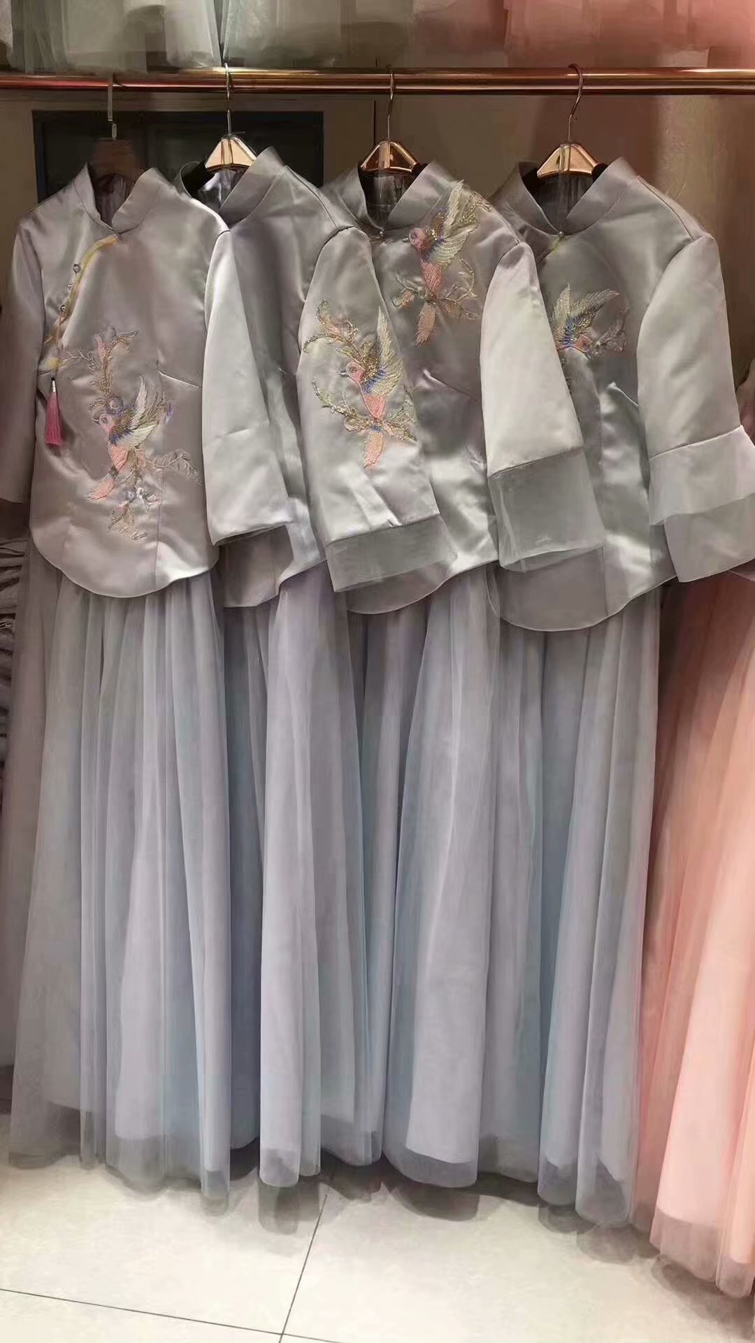 伴娘服裝
