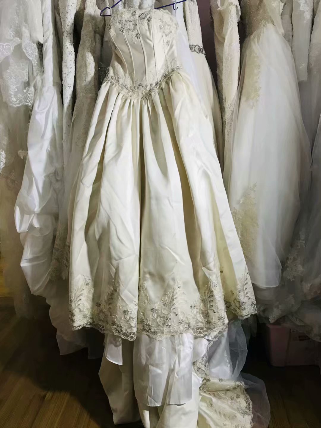 婚紗租售