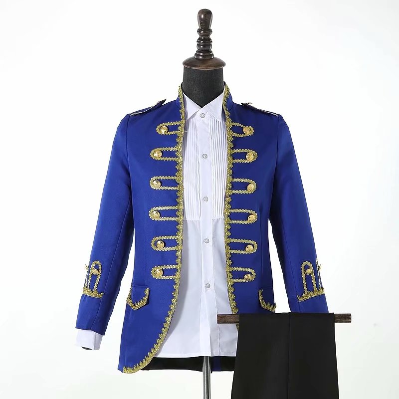 演出服裝
